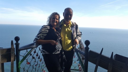 "Heel veel dingen zijn overbodig maar Vriendschap heb je nodig!"